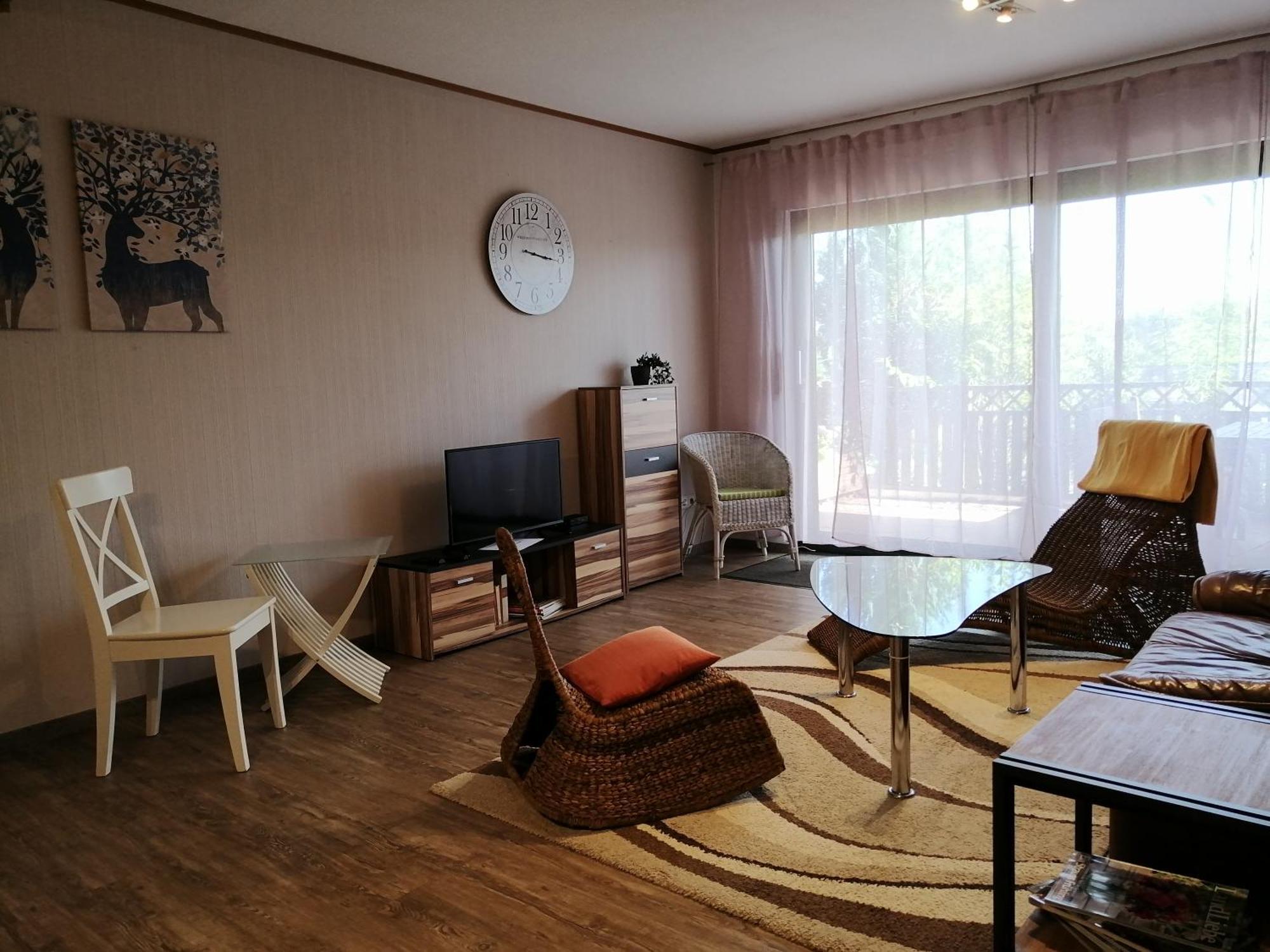 Haus Mohr - Ferienwohnung Im Taunus Weilmunster Buitenkant foto